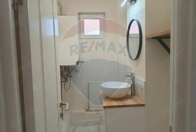Apartament superb, 3 camere,ULTRACENTRAL,complet renovat!!!! - 2