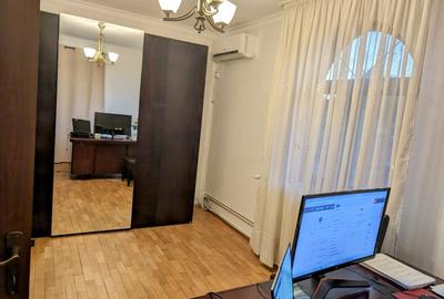 Casă individuală cu 6 camere cu Canalizare în Bucureștii Noi - 8