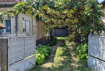 Casă cu 3 camere cu Teren 1100 Mp în Jibou - 2