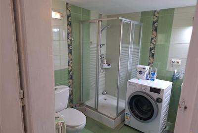 Casa Bartolomeu, pe doua nivele, stil deosebit, curte comuna - 10