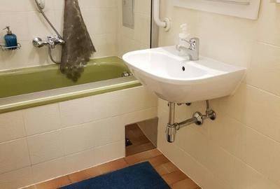 Apartament cu 2 camere semidecomandat în Sebastian - 3