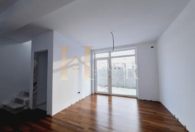 Duplex cu 3 camere cu Canalizare în Chișoda - 1