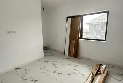 Vanzare Apartament 2 camere+curte 60mp si 2 locuri de parcare - 5