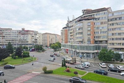 Apartament 4 camere de inchiriat, Blvd. Dacia - 1