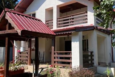 Casă cu 5 camere cu Canalizare în Mogoșoaia