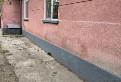 Casă cu 3 camere cu Teren 339 Mp în Central - 2