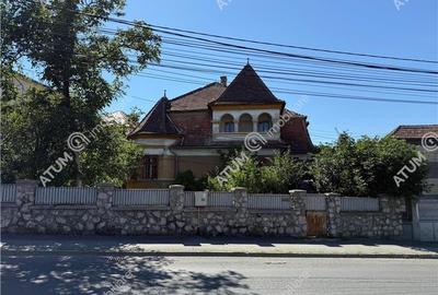 Casa individuala de vanzare in Sibiu 1000 mp teren zona Blv Victoriei