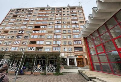 Apartament cu 4 camere semidecomandat în Lugoj - 1