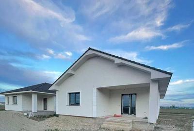 Casă cu 4 camere cu Teren 500 Mp în Oșorhei - 3