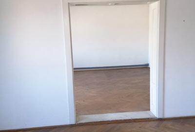 Casa zona Grivitei cu teren de 1000 mp. - 4