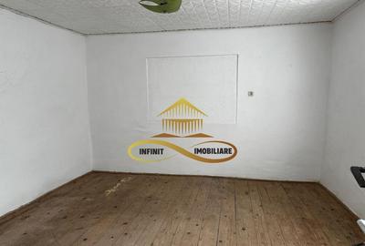 Casă cu 3 camere cu Teren 1008 Mp în Sărata - 12