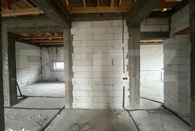 Casă cu 3 camere cu Teren 450 Mp în Malu Mare - 4