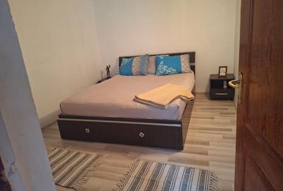 Casă cu 3 camere în Boteni - 3