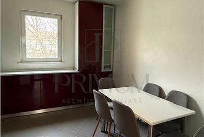 Apartament cu 3 camere decomandat, mobilat în Dâmbovița - 4