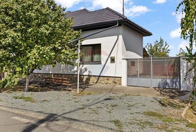 Casa complet mobilata in Curtici, cu teren 1439 mp - gata de mutare! - 2