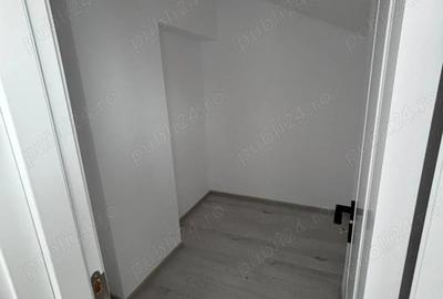 Apartament cu 4 camere decomandat în Central - 8