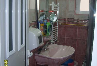 Apartament cu 3 camere decomandat în Central - 3