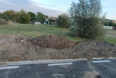 Teren de 600 mp, în Central