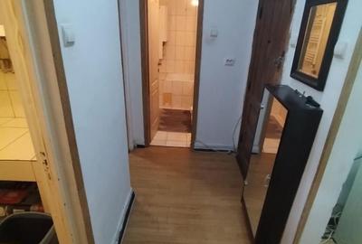 Apartament cu 3 camere decomandat în Gura Văii - 4