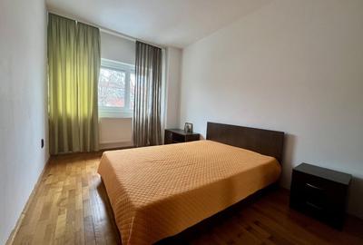 Proprietar inchiriez casa insiruita zona Lunei - 2