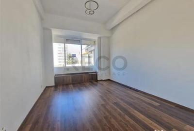 Spațiu comercial, de 200 mp, în Central - 7