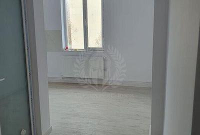 Apartament cu 2 camere decomandat în Sud - 3