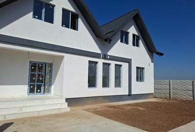 Pantelimon ilfov,p+m,casa 4 cam,2 bai,350mp,proprietate,comision 0% - 2