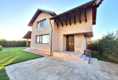 Casă cu 4 camere cu Teren 430 Mp în Ștefănești - 1