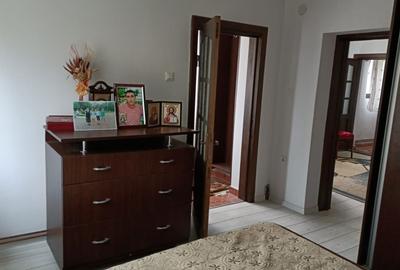 Casă cu 4 camere în Central - 4