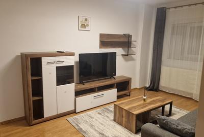 Proprietar, închiriez apartament cu 2 camere decomandat, zona Republicii - 1