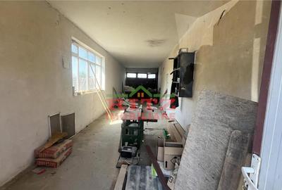 Nou! Sp. comercial P M, S=236 mp. teren 795 mp, zona T. Vlad - 7