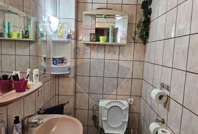 Casă cu 6 camere cu Teren 200 Mp în Central - 18