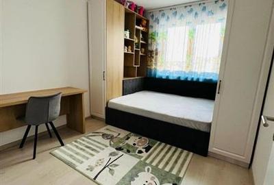 Apartament cu 3 camere decomandat în Tractorul - 6