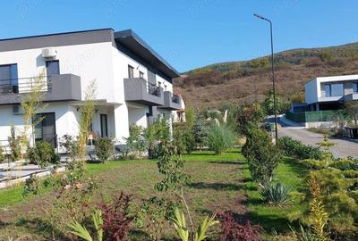 Casă individuală cu 4 camere cu Canalizare în Rădaia - 4