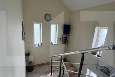 Casă cu 4 camere cu Teren 1152 Mp în Parța - 8