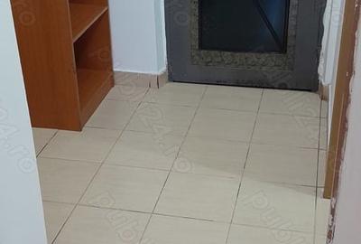 Garsonieră decomandată în Central - 2
