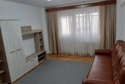 Inchiriez apartament - 1