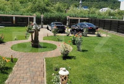 Casă individuală cu 5 camere cu Canalizare în Bucium - 3