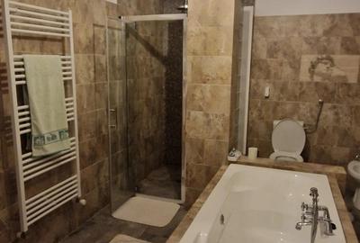 Casa situata in localitatea Girov - 2