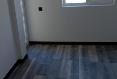 Casă cu 4 camere cu Canalizare în Exterior Vest - 4