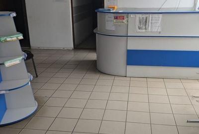 Spațiu comercial, în Central - 4
