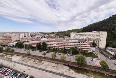 Apartament cu 3 camere decomandat în Est - 20