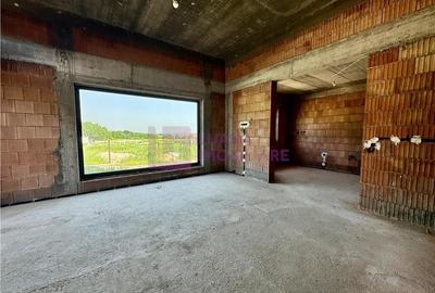 Casă individuală cu 4 camere cu Canalizare în Central - 3