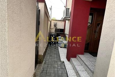 Casă individuală cu 4 camere cu Canalizare în Central - 2