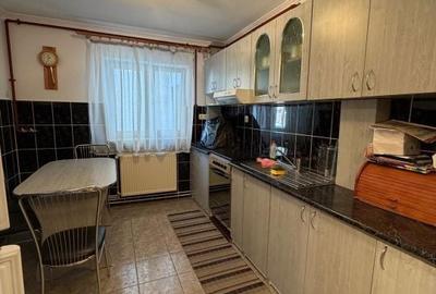 Apartament cu 4 camere în Central - 1