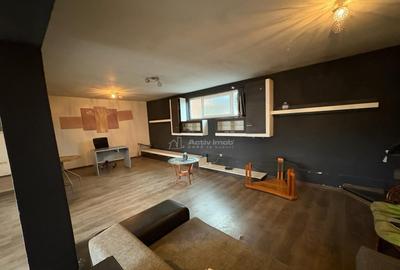 Bocsa Romana, Casa 8 Incaperi, Strada Principala. - 6