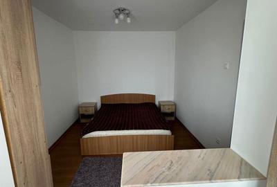 Apartament cu 2 camere semidecomandat în Circumvalațiunii - 1