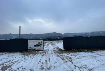 Teren de inchiriat intravilan - 1680 mp2 - 35m x 48m - 0,29 euro mp2 - 1