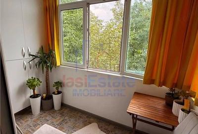 Apartament cu 3 camere decomandat în Filiași