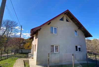 Casa de vanzare cu teren 400 mp Adancata, Suceava - 2